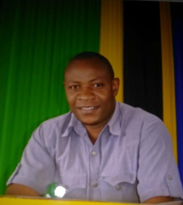 Mr. Aron Benjamin Kiuns